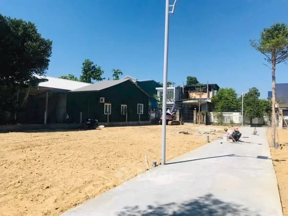 Bán nhanh lô đất kiệt oto Lý Nam Đế giá tốt đầu tư an cư.- Diện tích: 100m2 nở hậu