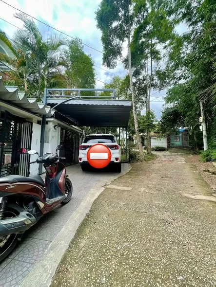 BÁN NHÀ KIỆT Ô TÔ LÊ NGÔ CÁT – THUỶ XUÂN – TP HUẾ • Diện tích: 100m² - Thỏa thuận - 100m²