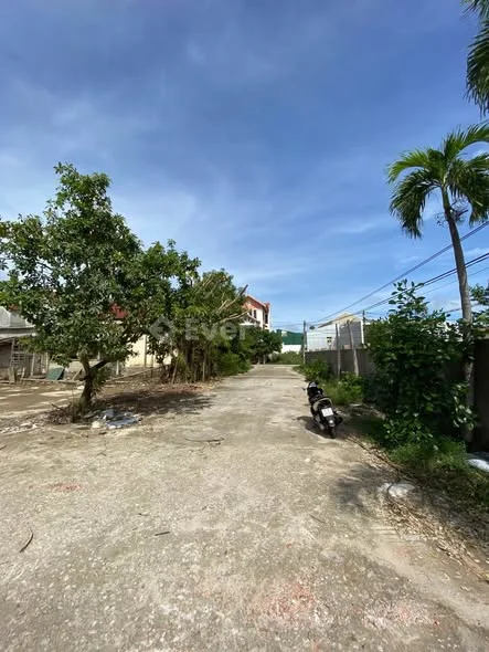 Đất Mặt Tiền Sân Vận Động Phú Thượng - 3,xx Tỏi