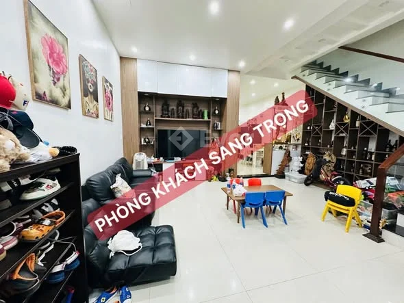 Bán nhà 03 tầng mặt tiền Nguyễn Thị Lài, KQH Xuân Phú, Tp.Huế hàng hiếm