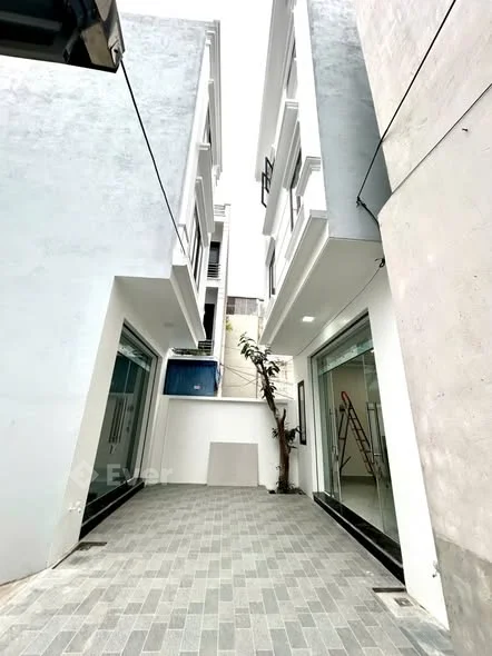 Chính chủ em mới xây 2 căn nhà độc lập ở Thiên Lôi, sân rộng để xe thoải mái