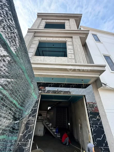 NHÀ 3 TẦNG – Ô TÔ ĐỖ CỬA – GIÁ 2 TỶ HƠN TẠI ĐỒNG HÒA 42m² – hướng Đông Bắc – nhà độc