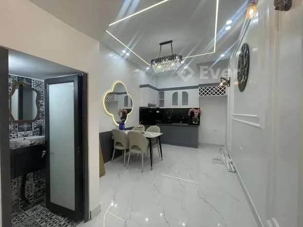 Nhà đẹp mới tinh 3 tầng mặt phố Hàng kênh- chợ hàng ngay đầu bốt tròn