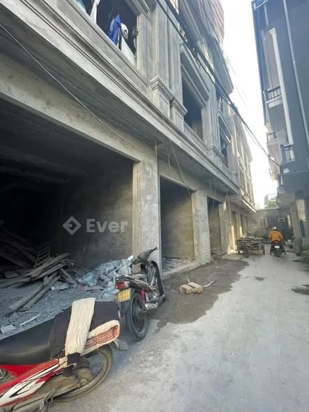 BÁN NHÀ NGÕ 307 ĐỒNG HOÀ - Goolden Poin