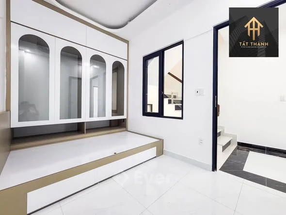 DÃY NHÀ 3TẦNG XÂY MỚI CỰC HOT TẠI HỒ SEN- Diện tích : 45m x 3 tầng