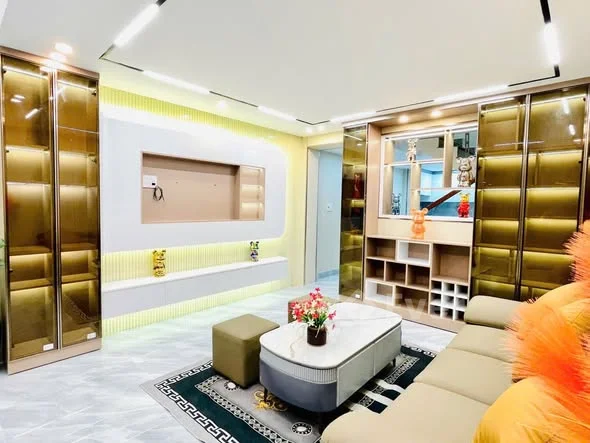 NHÀ 3 TẦNG ĐẸP LONG LANH PHỐ TÔ HIỆU Diện tích: 47,1 m2