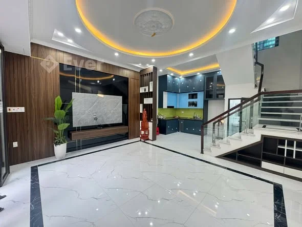 BÁN NHÀ MỚI TINH SAU NHÀ MẶT ĐƯỜNG NAM TRUNG HÀNH, OTO ĐỖ CÁCH NHÀ 15M