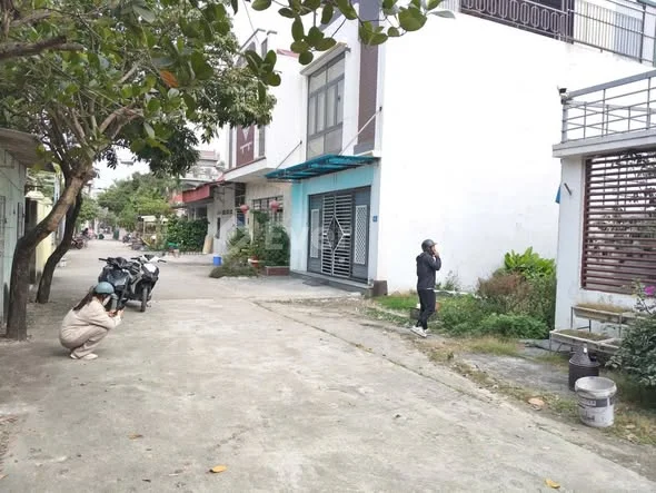 HIẾM 67M tổ 8 Thị Trấn An Dương Ngang 4.5m vuông vắn - Thỏa thuận - 67m²