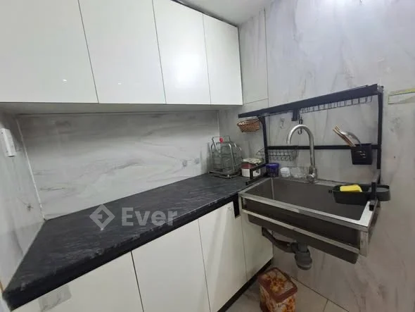 196 Tô Hiệu Nhà 3 Tầng Mặt ngõ Thông Dt 25mx3 Tầng từ tầng 2 đua văng - Thỏa thuận - 25m²