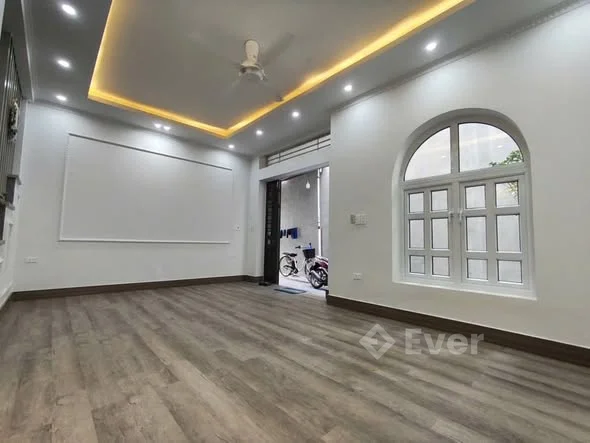 Nhà Sân Cổng Phố Lũng Hoa -ĐẰNG HẢI – HẢI PHÒNG - 3,25 tỷ - 56m²