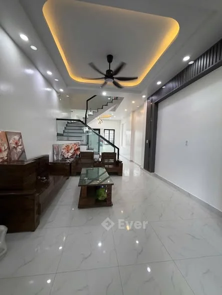 Trung tâm Lê Thiện Phố Siêuu đẹp nhà 3 tầng gần 60 m