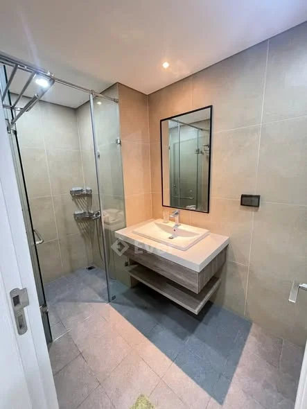 - Chính chủ gửi bán căn hộ 1 phòng ngủ tại chung cư Nhật Bản The Minato Residence - Giá bán: 2.6 tỷ