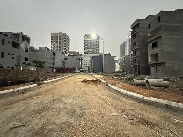 Lô 20B Lê Hồng Phong phía sau Lạc Hồng Go Mall- dtmb :59,85m2 ng:4,5m