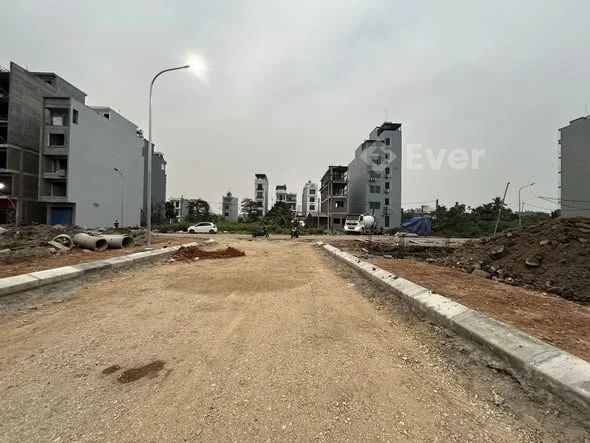 Lô 20B Lê Hồng Phong phía sau Lạc Hồng Go Mall- dtmb :59,85m2 ng:4,5m