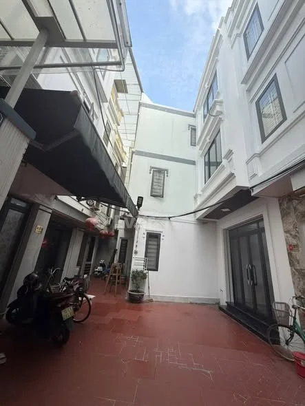 Tìm đâu ra nhà 3 tầng Trung Hành -Xây Mới Độc Lập, Nở hậu, ngõ đi thông