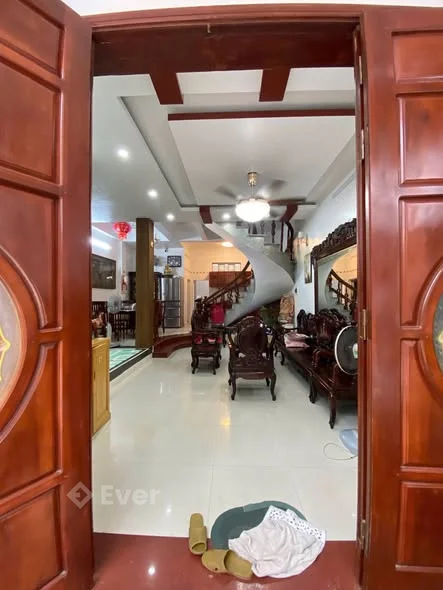 Bán nhà 3 tầng GỐC DÂN độc lập, sân cổng riêng phố Hùng Duệ Vương - Hải Phòng