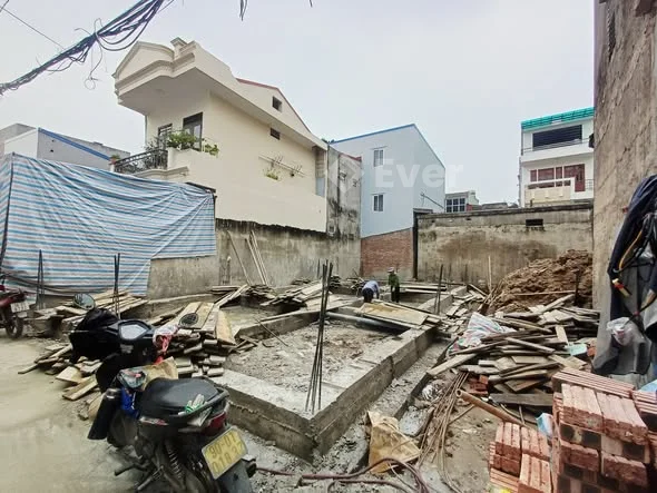 MỞ BÁN 5 CĂN NHÀ TỪ MÓNG XÂY 4 TẦNG ĐƯỜNG ĐÀ NẴNG-CẦU TRE