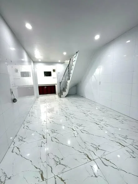 NHÀ VỊ TRÍ ĐẸP SÂN CỔNG RIÊNG TRONG NGÕ 280 TRẦN NGUYÊN HÃN NGAY CẠNH TRƯỜNG CẤP 2 VÕ THỊ SÁU