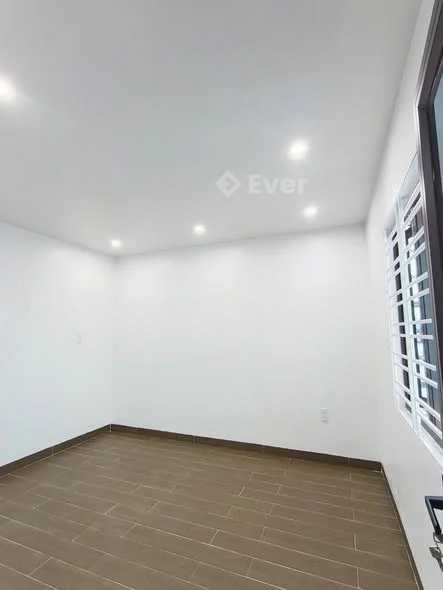 NHÀ ĐẸP ĐÓN TẾT – XÂY ĐỘC LẬP 4 TẦNG Vị trí trung tâm Miếu Hai Xã – thiết kế hiện đại