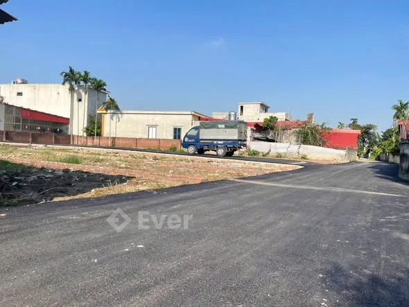 Chỉ 1tỷ2xxtr sở hữu lô đất đường nhựa 4,5m thông đi các ngả Thấp Linh_Minh Tân_Kiến Thụy