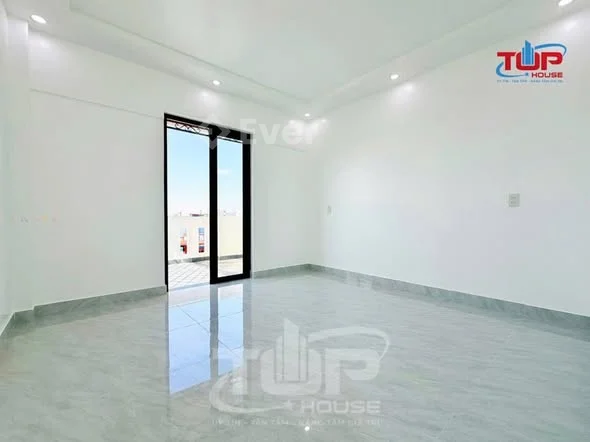 HOT! Bán nhà 4 tầng mới xây, ô tô vào tận cửa tại Phương Lưu, Đông Hải!