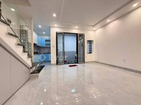 phố Tô Hiệu – Nhà mới 2 tầng, sân cổng riêng – 45m²chỉ 2 tỷ 390 triệu (có thương lượng) - 2,39 tỷ - 45m²