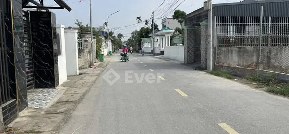 TRỤC ĐƯỜNG CHÍNH THÔN 7mMÔNG THƯỢNG xã Chiến Thắng An Lão- HP