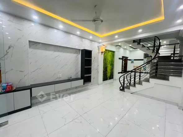 Thời điểm này tìm đâu ra nhà chỉ 4tỷ068tr mặt ngõ Phương Lưu