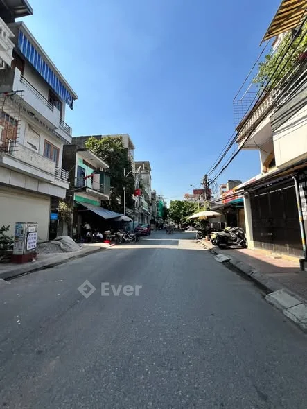Bán căn 5 Tầng x 100m ( 5 x 20 ) mặt đường Hạ Lý. Điểm đẹp nhất phố Hạ Lý.