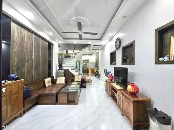 N𝐡𝐚̀ 𝟒 𝐭𝐚̂̀𝐧𝐠 𝐬𝐚̂𝐧 𝐜𝐨̂̉𝐧𝐠 𝐫𝐢𝐞̂𝐧𝐠, 𝐦𝐚̣̆𝐭 𝐧𝐠𝐨̃ 𝐥𝐨̂ 𝟐𝟐 𝐋𝐞̂ 𝐇𝐨̂̀𝐧𝐠 𝐏hong - 4,45 tỷ - 56.9m²