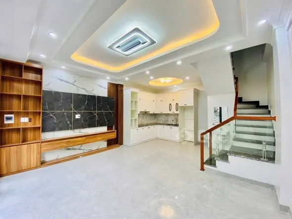 Nhà 4 tầng Xây Mới - Độc Lập oto đỗ sát nhà Phương Lưu - 3,35 tỷ - 42m²