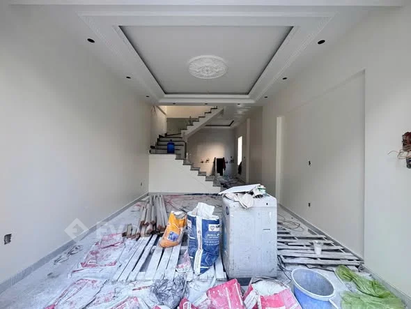 Nhà dân xây độc lập có sân Party 3 tầng phố Miếu Hai Xã● Ô tô đỗ cách nhà 10m ngày đêm