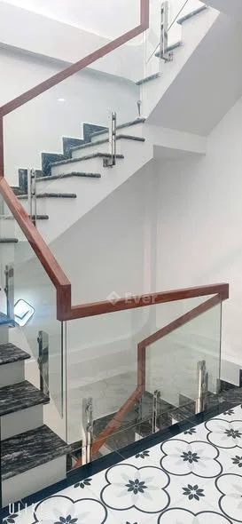 Bán nhà 3 tầng Tại sát chợ Đồng Tải Phù Liễn HpS:40,8 m2 - 1,98 tỷ - 40.8m²