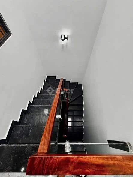 Bán nhà xây mới độc lập, chắc chắn, móng cọc khoan nhồi tại Phú Xá Phủ Thượng Đoạn