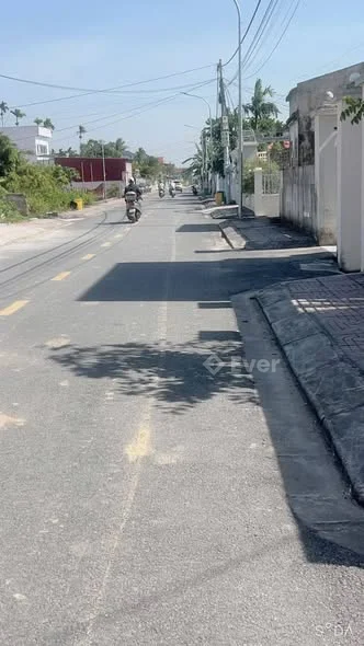 Duy nhất 1 lô trục thôn Minh Tân( Kiến Minh)- Hải Phòng ngay sát chợ cực kì tiềm năng