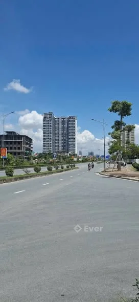 Mặt đường Bùi Viện đối diện Vinmex + vị trí siêu đẹp đường đôi ..thích hợp mở vp cty