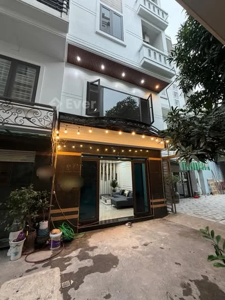 NHÀ Quán Nam , quận Lê Chân - Ngay sát Aeon Mall Oto 7 chỗ đỗ cửa 24/24