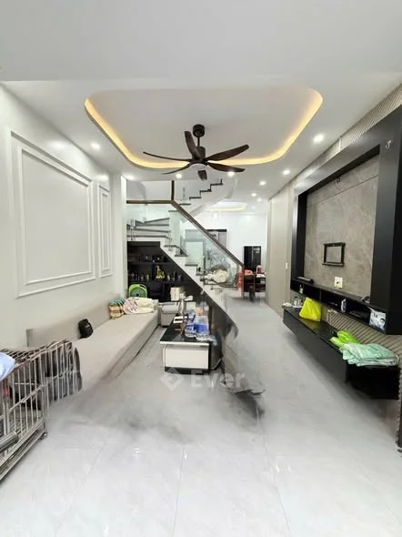 NHÀ ĐẸP NGÕ 52 NGUYỄN TƯỜNG LOAN