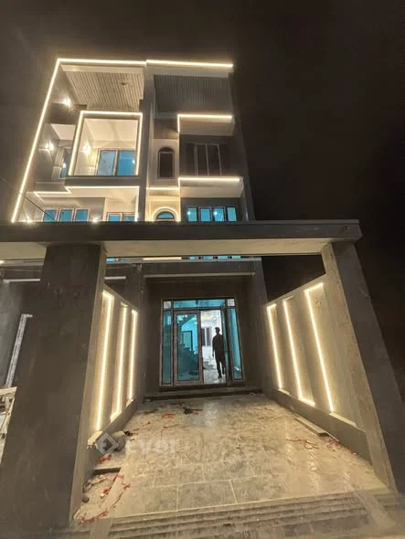 ĐƯỜNG HAI Ô TÔ TRÁNH NHAU THOẢI MÁI- sân cổng để ô tô riêng biệt