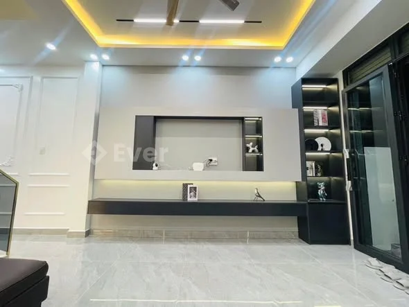 Nhà phố Hồ Sen - Đầy đủ tiện nghi và giá cả hợp lý