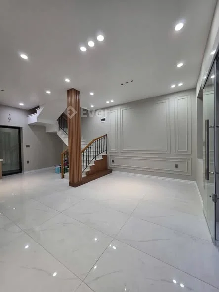 Nhà 4 Tầng Mới Tinh Gần Hồ Tam Bạc – 3 Mặt Thoáng, Sân Cổng Riêng