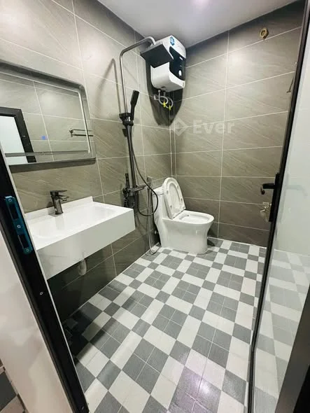 Bán nhà Miếu 2 Xã Dt:53m2 ,4 tầng Trước cửa rộng hơn 3m, oto 5tạ đỗ cửa