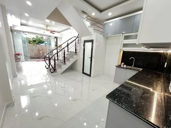 BÁN NHÀ 3 TẦNG 40M2 NGÕ PHỐ LÊ LAI NGÔ QUYỀN HẢI PHÒNG -GIÁ 2TỶ860