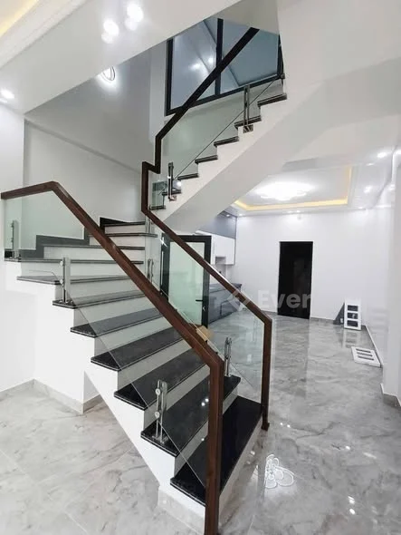 CHỈ BÁN TRONG 1 TUẦN GIÁ 3 TỶ 550TRCHÍNH CHỦ BÁN NHÀ 4 TẦNG ĐỘC LẬP MỚI CÓNG 282 ĐÀ NẴNG-