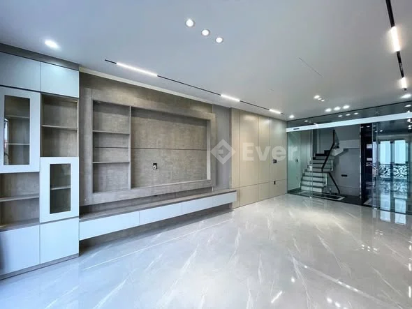 - Nhà 6 tầng thang máy TĐC Cây Đa- Diện tích: 46m2 ngang 4m dài 11.5m