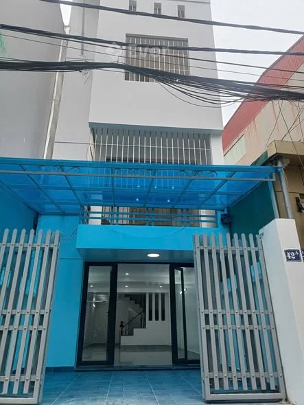 HẠ GIÁ 300 Tr cho Siêu Phẩm mặt ngõ 373 Ngô Gia Tự Dt 76m 4 tầng dân xây độc lập