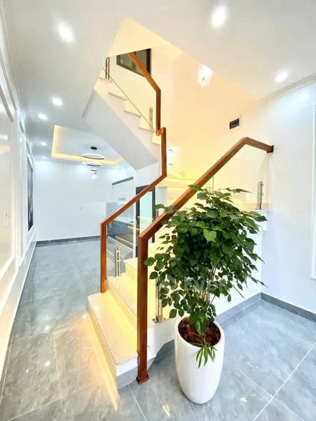 CHỦ CẦN TIỀN BÁN GẤP NHÀ TẠI TRUNG HÀNH , NGÕ RỘNG 45m2