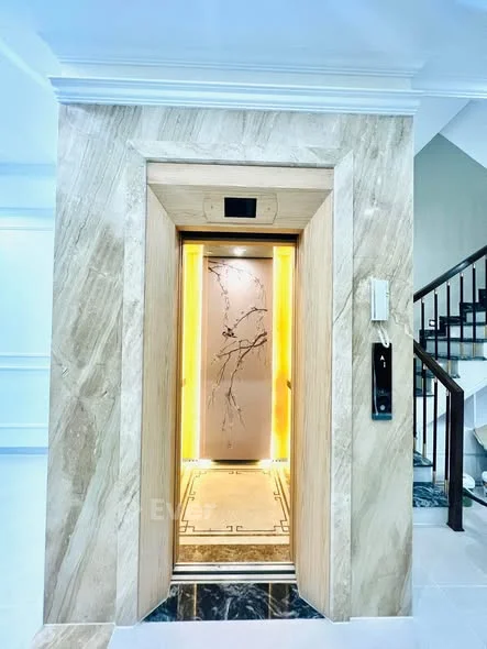 Bán nhà 5 tầng cầu thang máy khu đấu giá An Lạc, Sở Dầu đường 10m Hồng Bàng , ô tô cho vào nhà