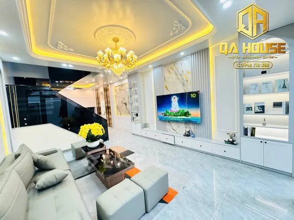 SIÊU PHẨM VILLA ĐỘC LẬP – SÂN CỔNG RIÊNG – GẦN BIG C & THÁP DOJI Căn villa mới hoàn thiện, thiết kế