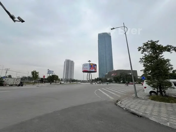 Ngôi nhà xây mới LUXURY ngay Hoàng Huy RiverSide, Vin Imperia.